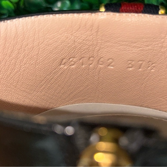 GUCCI BLACK BOOTS….37+(7.5) These boots are classic, love the gold buttons. - Picture 3 of 10